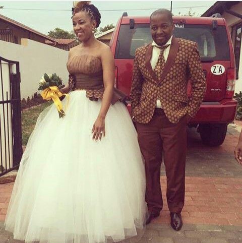 shweshwe isishweshwe tswana topezz blogpati ikanzu morwaagole barulaganye hochzeitskleid traditionelles umubyeyi umubyeyimagazine attires