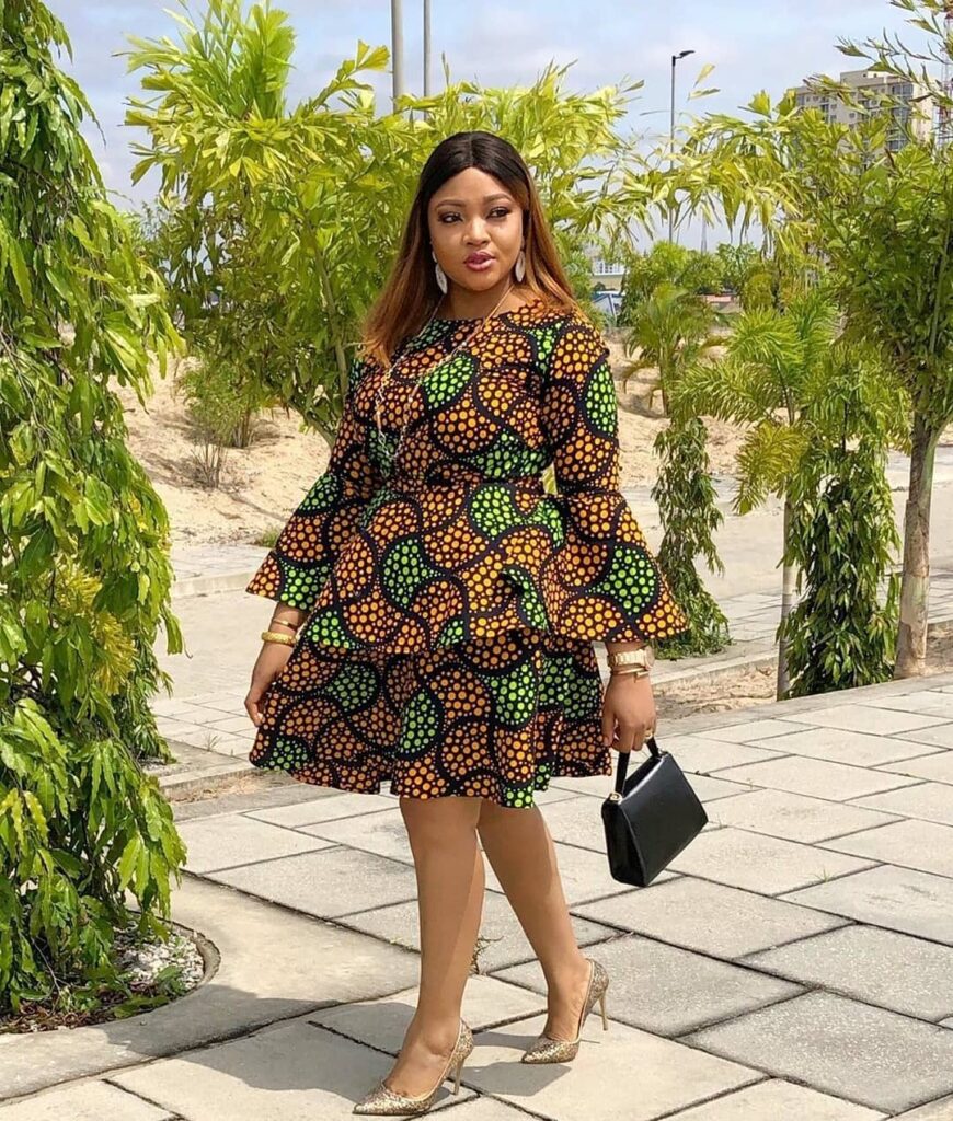 Superb Ankara Styles For fashionistas Women - isishweshwe