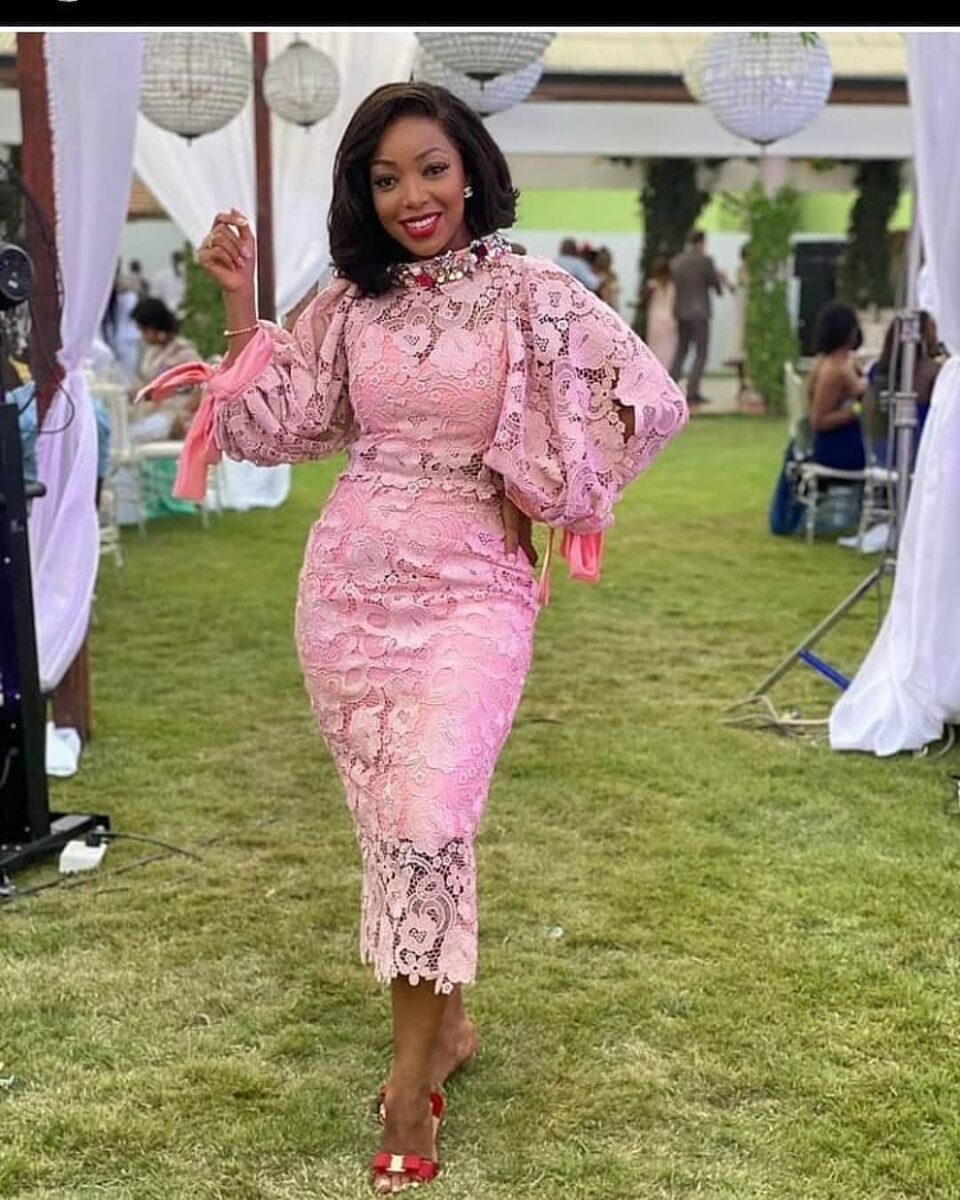 Latest Aso ebi Styles For Women - isishweshwe