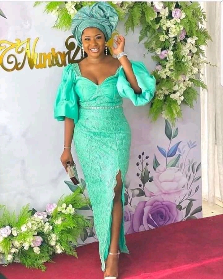 Excellent Asoebi Gown Styles in 2023 - isishweshwe