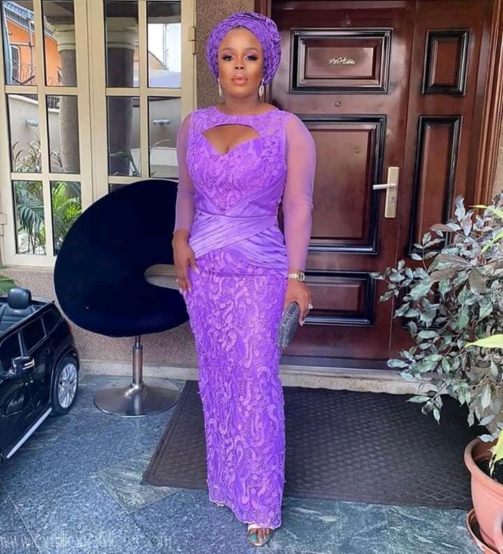 Excellent Asoebi Gown Styles in 2023 - isishweshwe